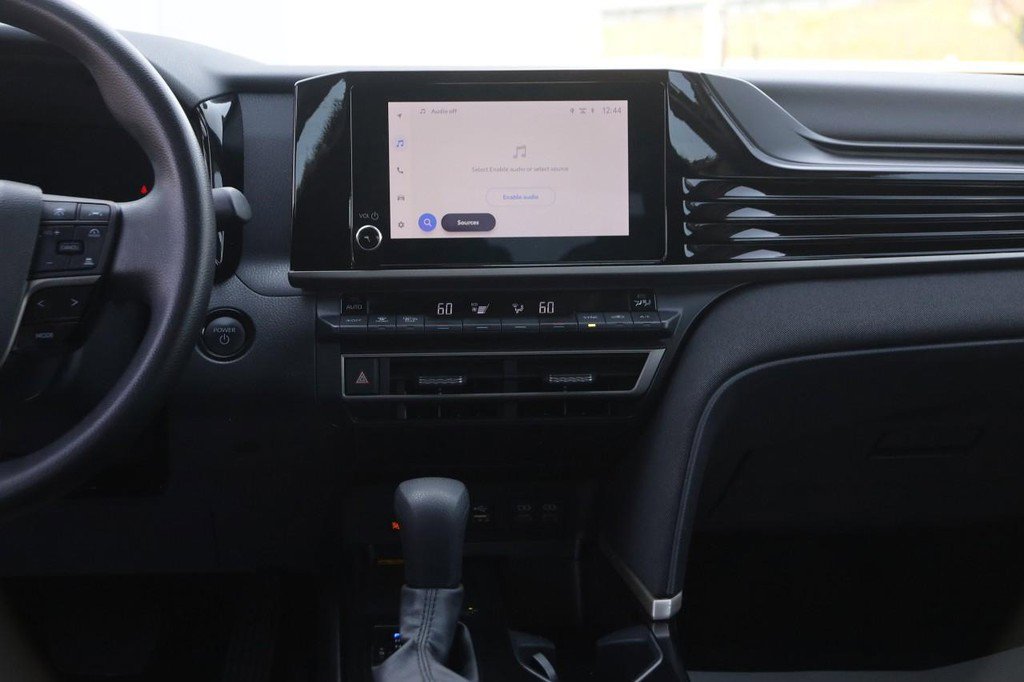 Used 2025 Toyota Camry LE image 24