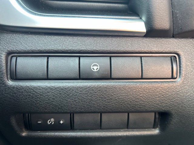 Used 2021 Nissan Rogue SV FWD image 32