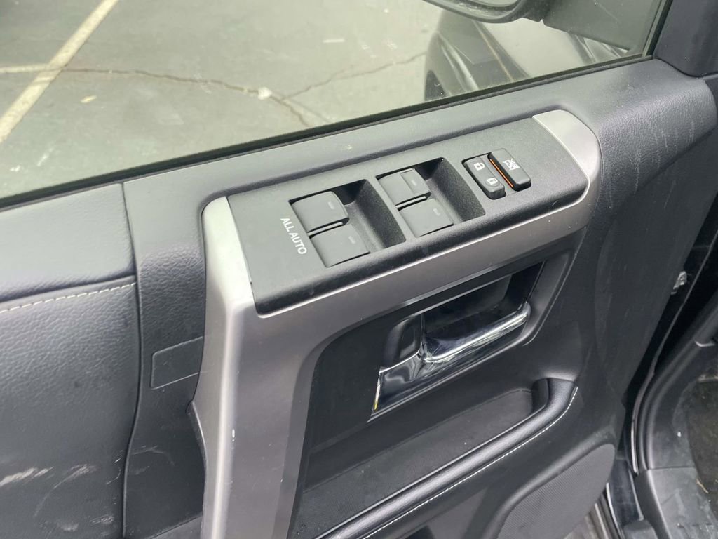 Used 2024 Toyota 4Runner SR5 Premium image 27