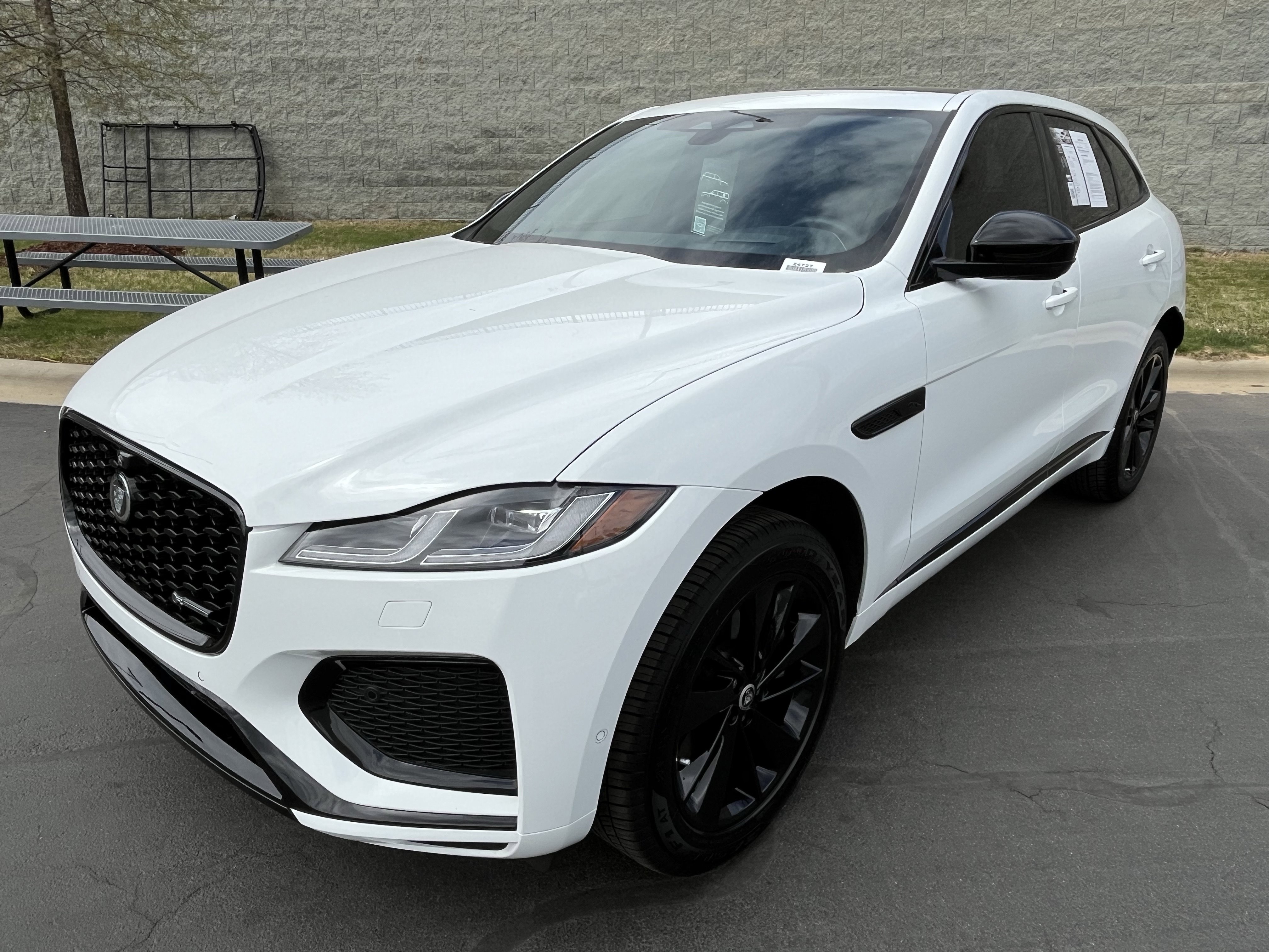 Certified 2025 Jaguar F-PACE R-Dynamic S AWD/4WD video 1
