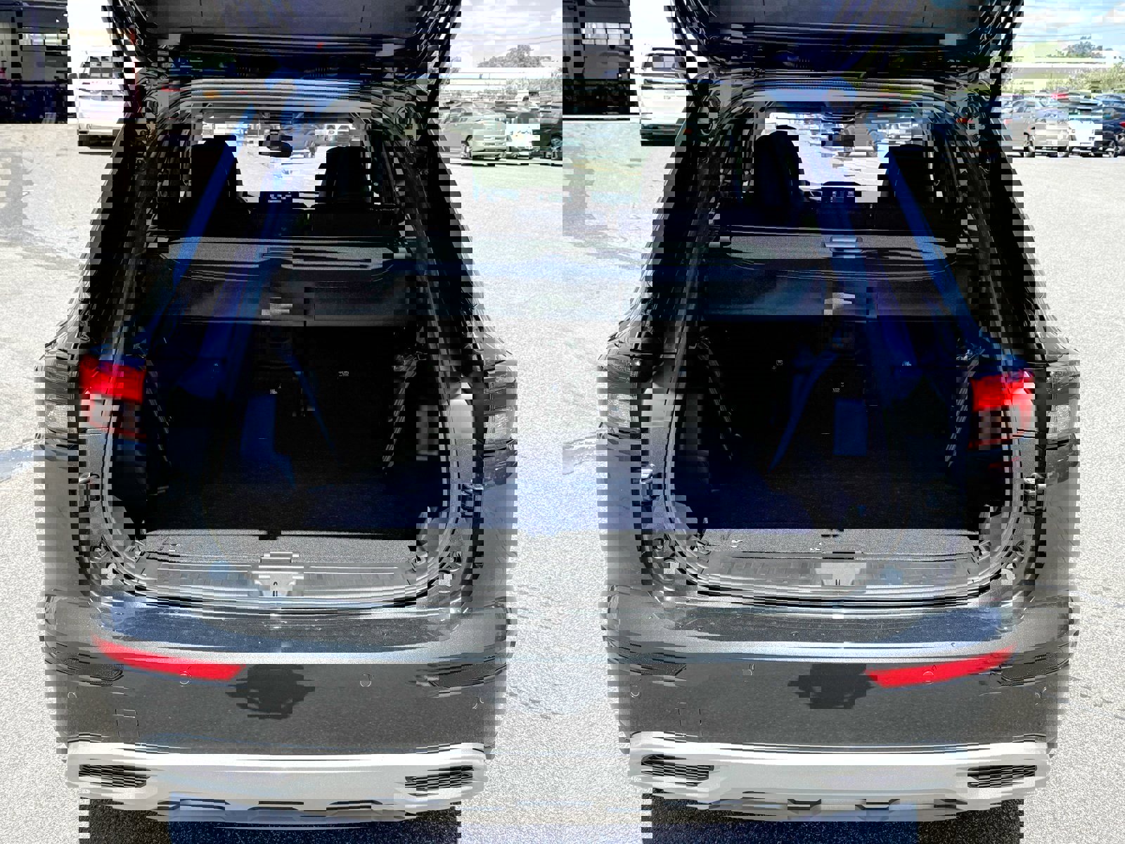 New 2025 Mitsubishi Outlander 4WD Plug-In Hybrid image 23