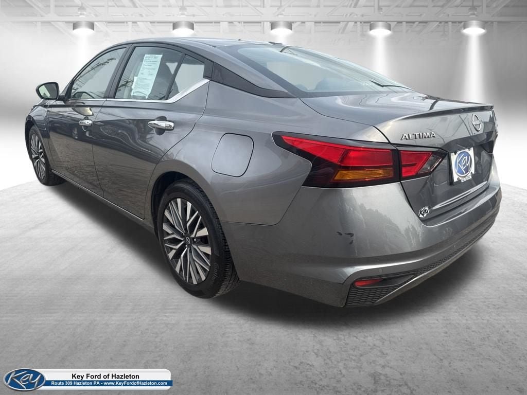 Used 2024 Nissan Altima 2.5 SV FWD image 5