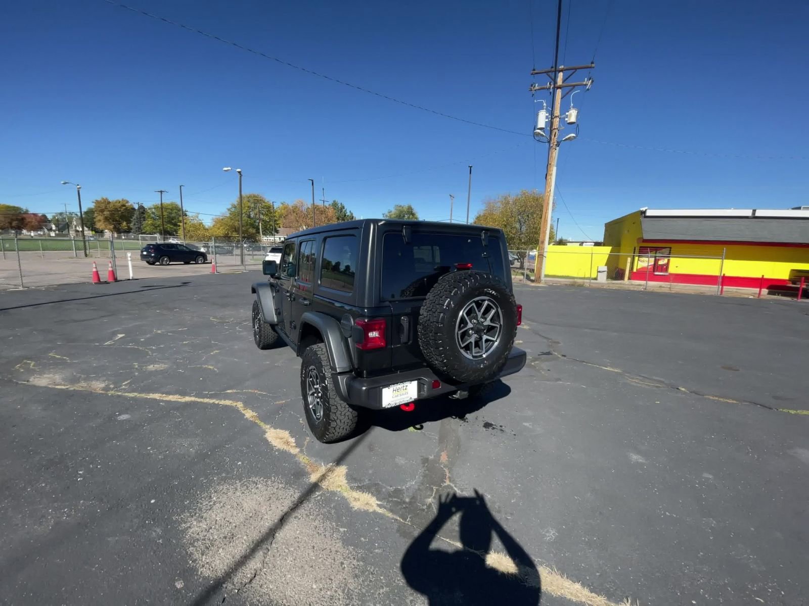 Used 2025 Jeep Wrangler Unlimited Rubicon image 16