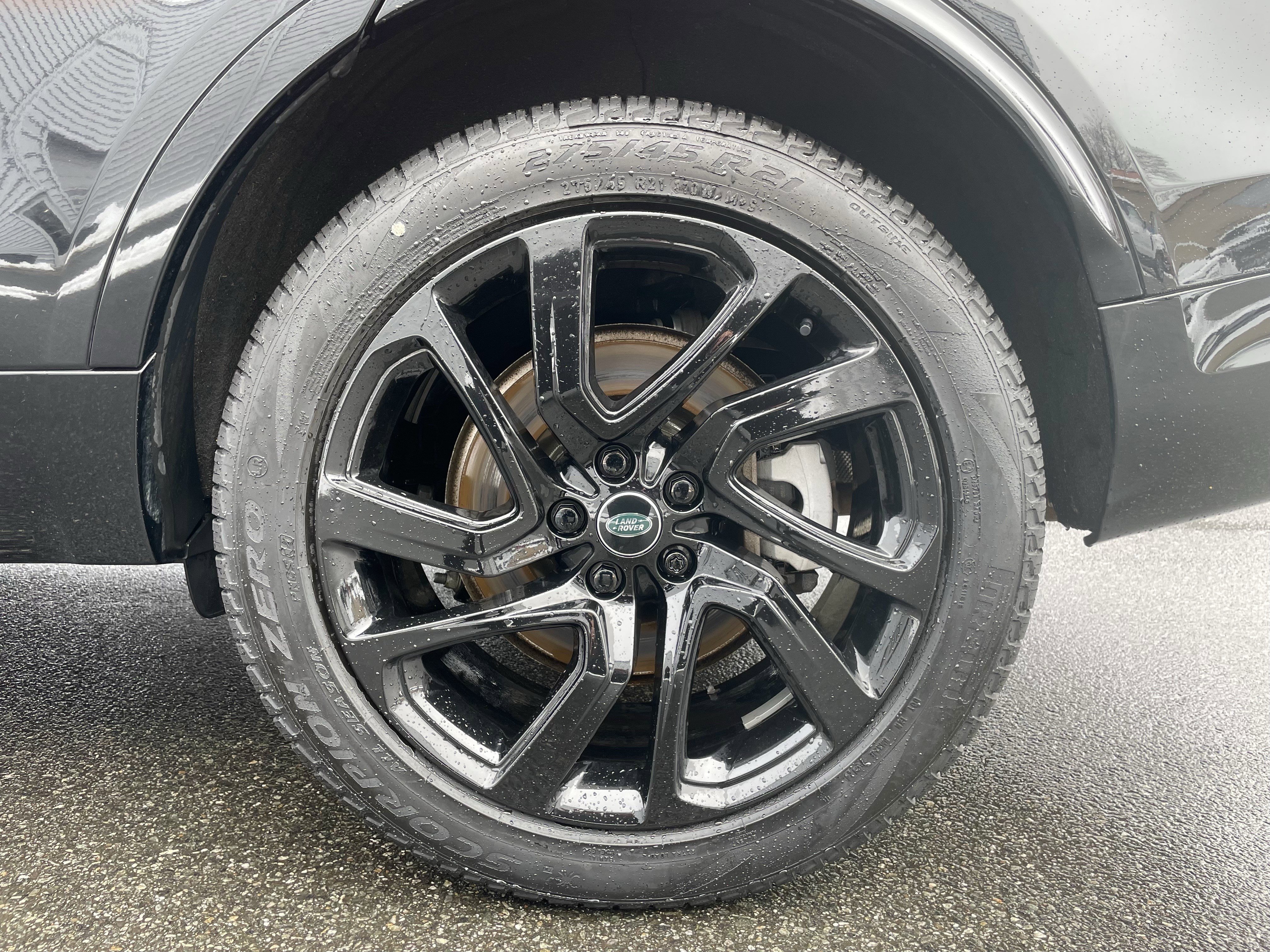 Used 2024 Land Rover Discovery Dynamic SE image 10