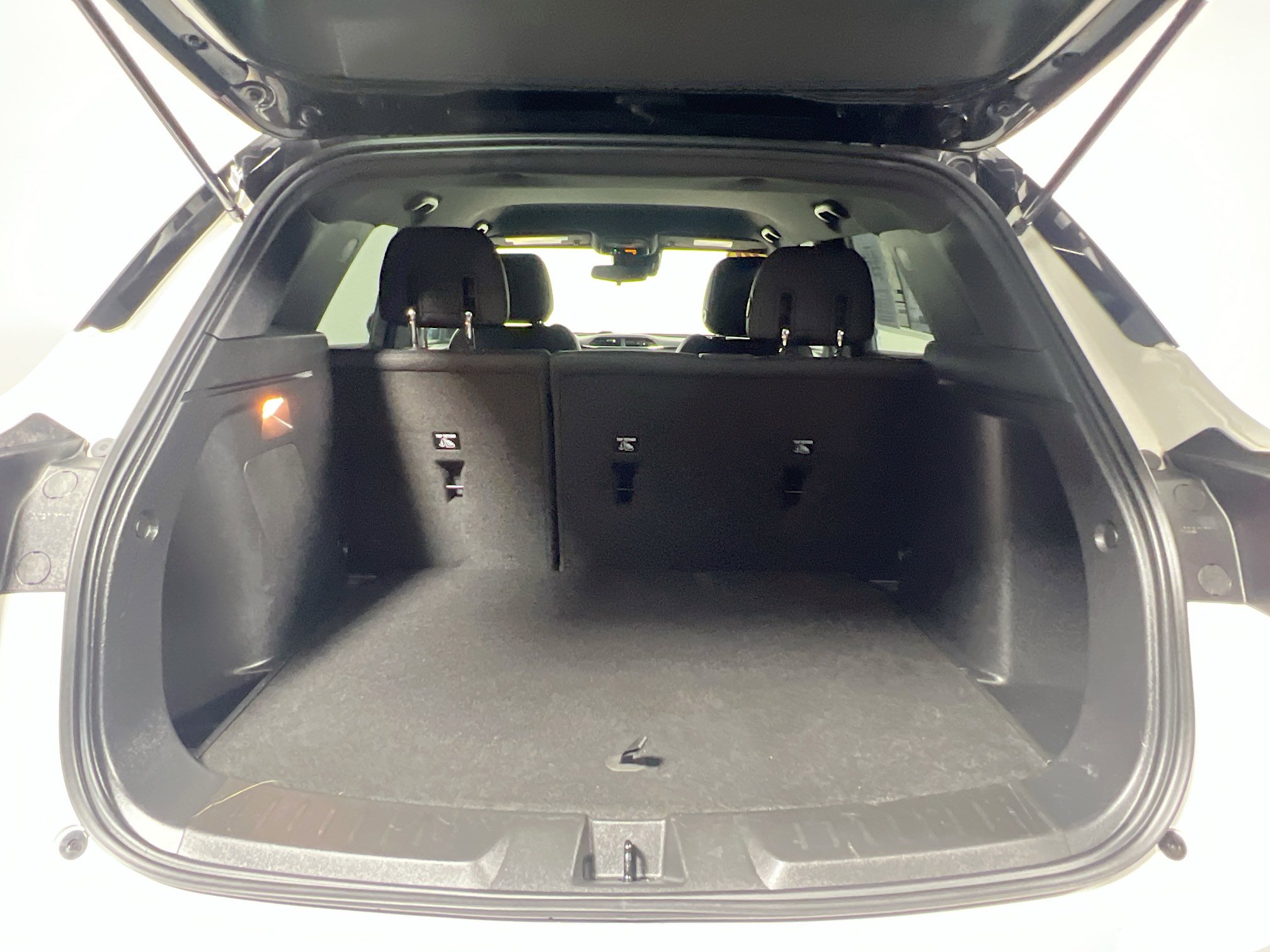 Used 2023 Chevrolet TrailBlazer RS image 34