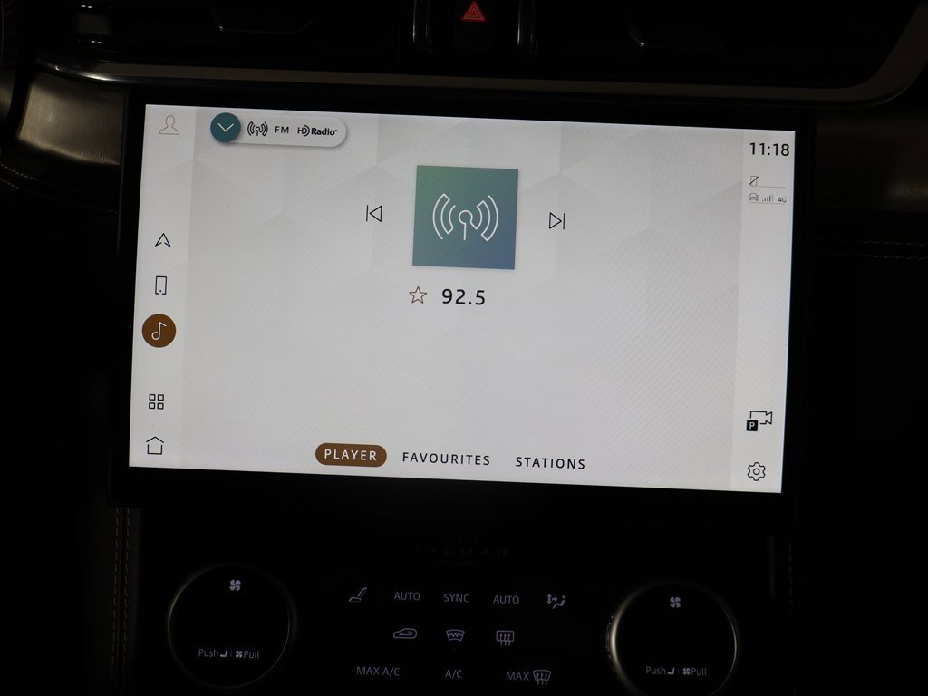 Used 2024 Jaguar F-PACE R-Dynamic S image 46