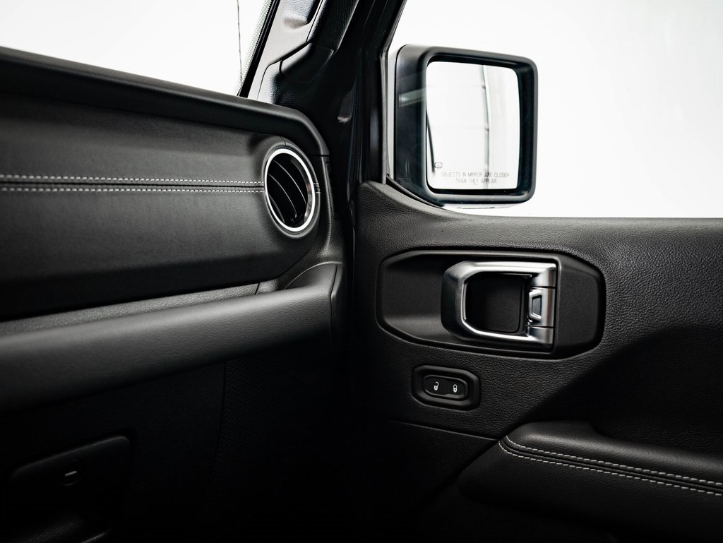 Used 2023 Jeep Wrangler Unlimited Sahara w/ Cold Weather Group image 40