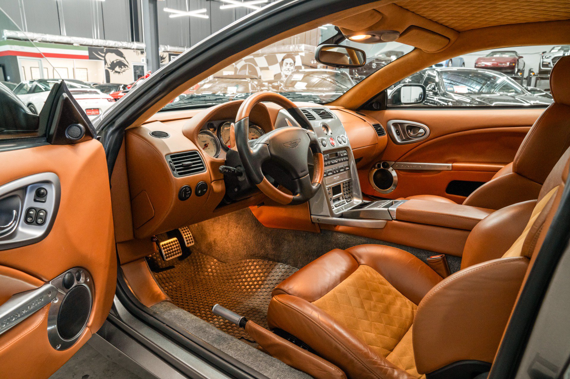 Used 2003 Aston Martin Vanquish RWD image 22