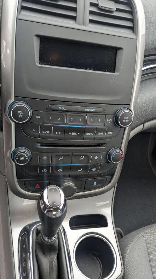 Used 2015 Chevrolet Malibu LS image 31
