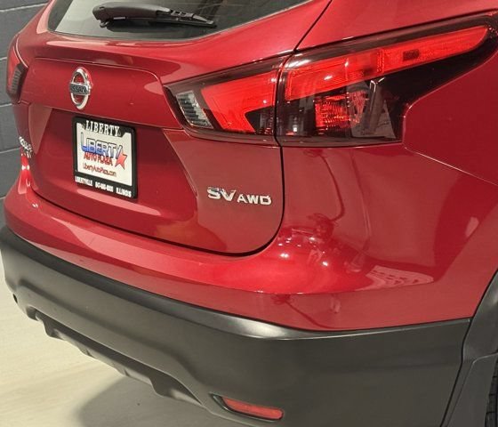 Used 2018 Nissan Rogue Sport SV w/ SV Technology Package AWD/4WD image 11