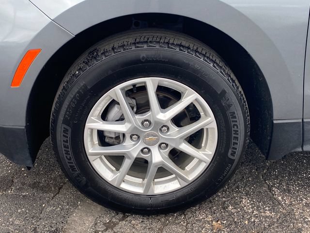 Used 2024 Chevrolet Equinox LT w/ LPO, Floor Liner Package FWD image 18