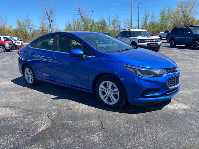 Used 2018 Chevrolet Cruze LT w/ Convenience Package FWD image 13