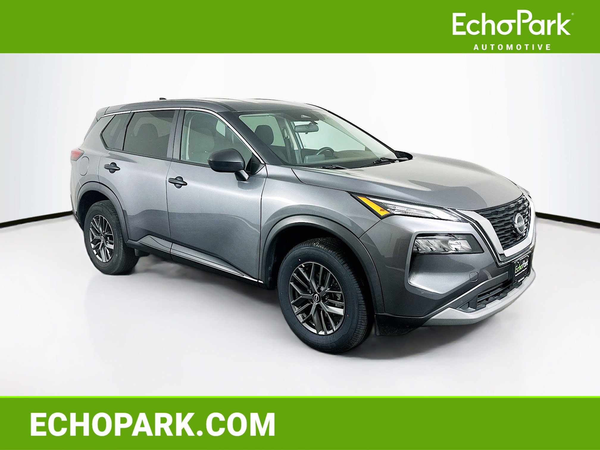 Used 2023 Nissan Rogue S image 1