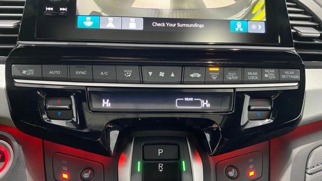 Used 2025 Honda Odyssey Sport-L image 30