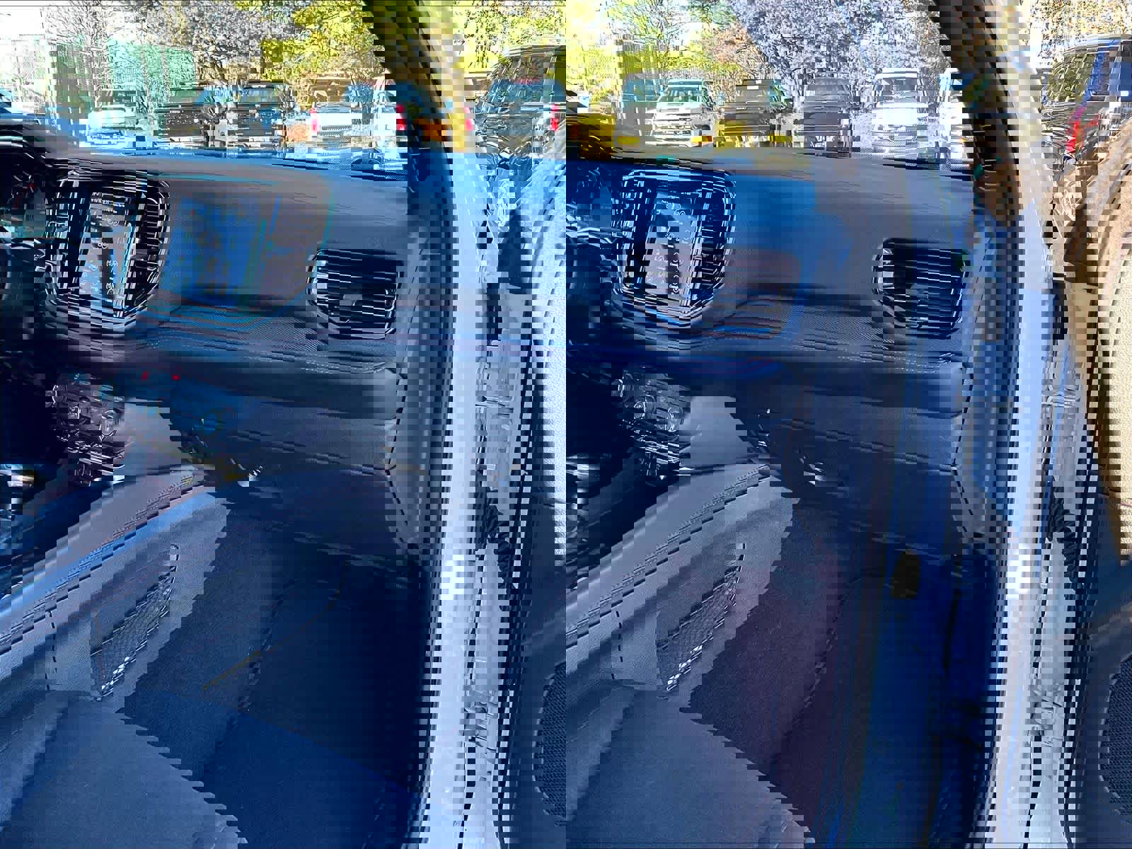 Used 2023 Dodge Durango GT image 13