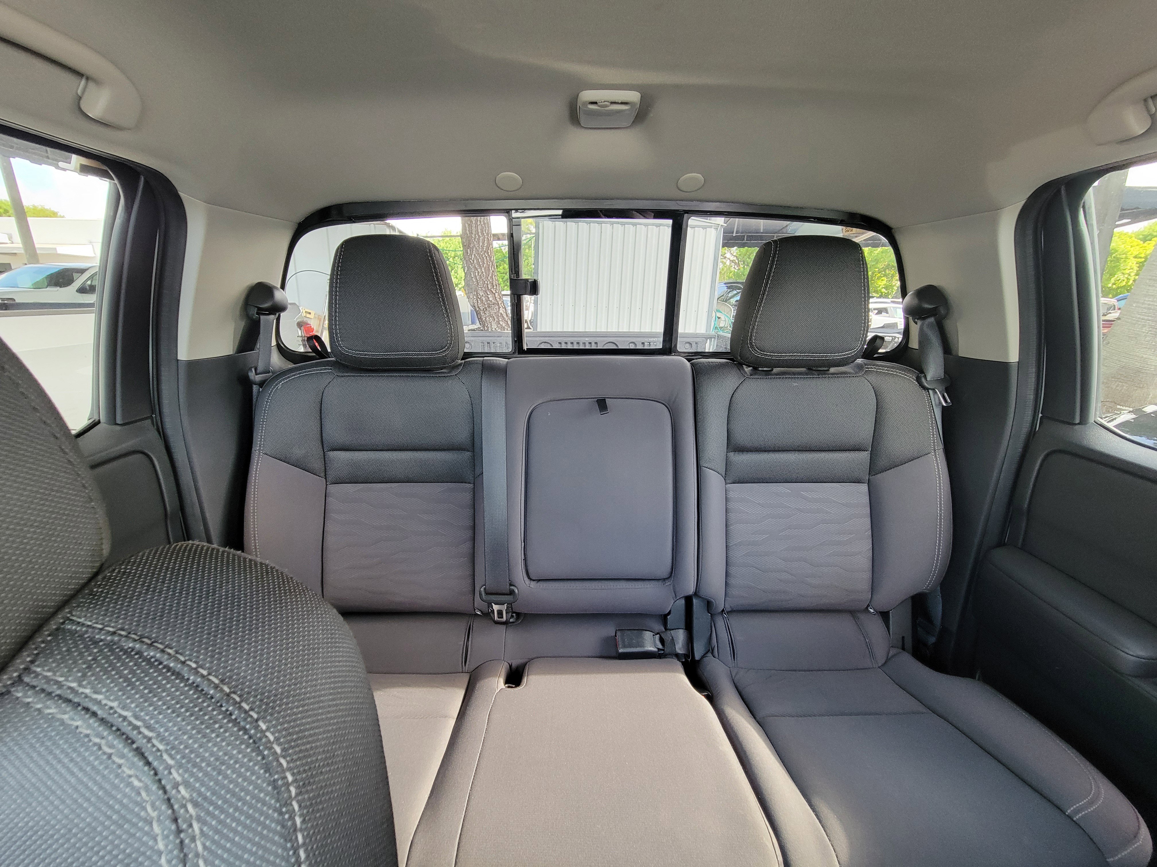 Used 2022 Nissan Frontier SV image 13