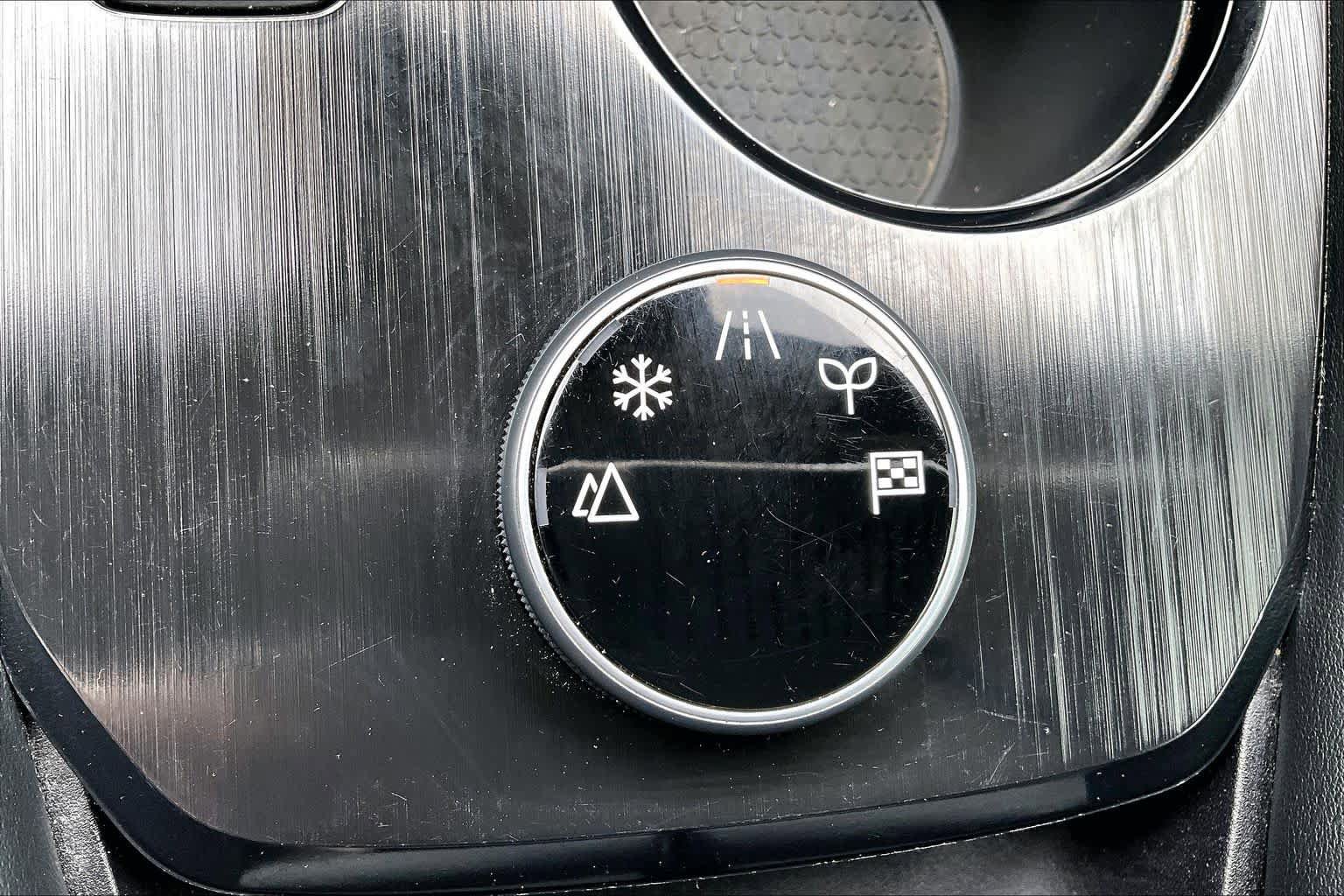 Used 2023 Nissan Rogue Platinum AWD/4WD image 36