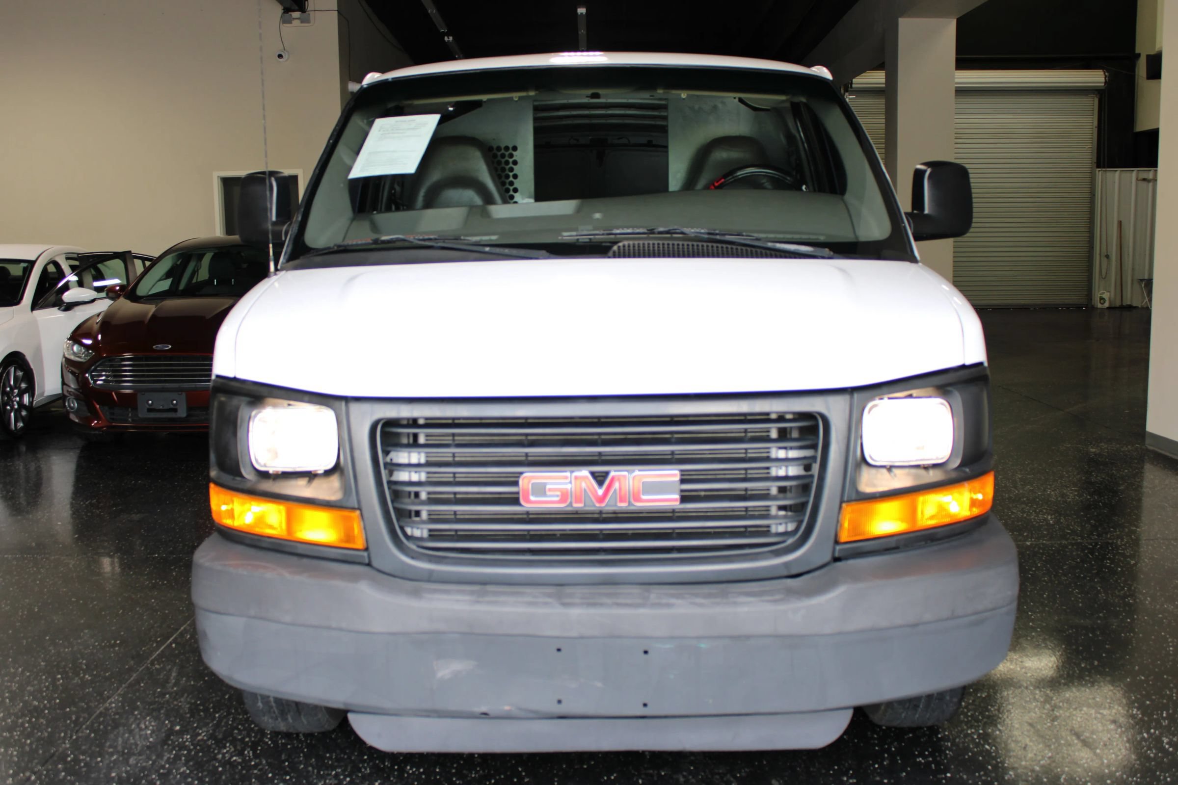 Used 2008 GMC Savana 2500 Extended RWD image 9