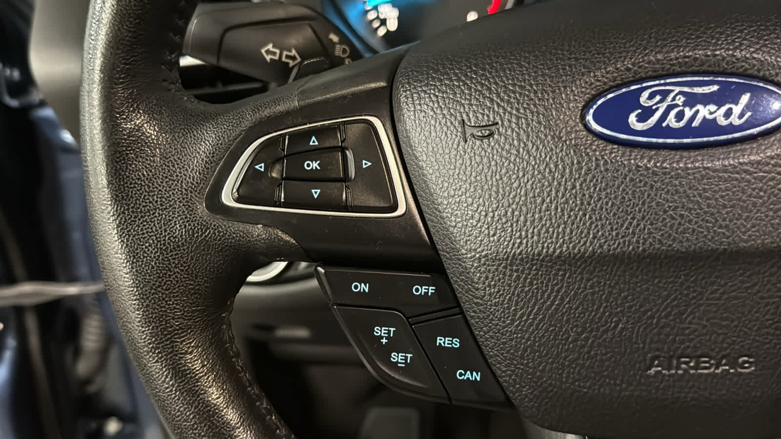 Used 2018 Ford Escape Titanium AWD/4WD image 11