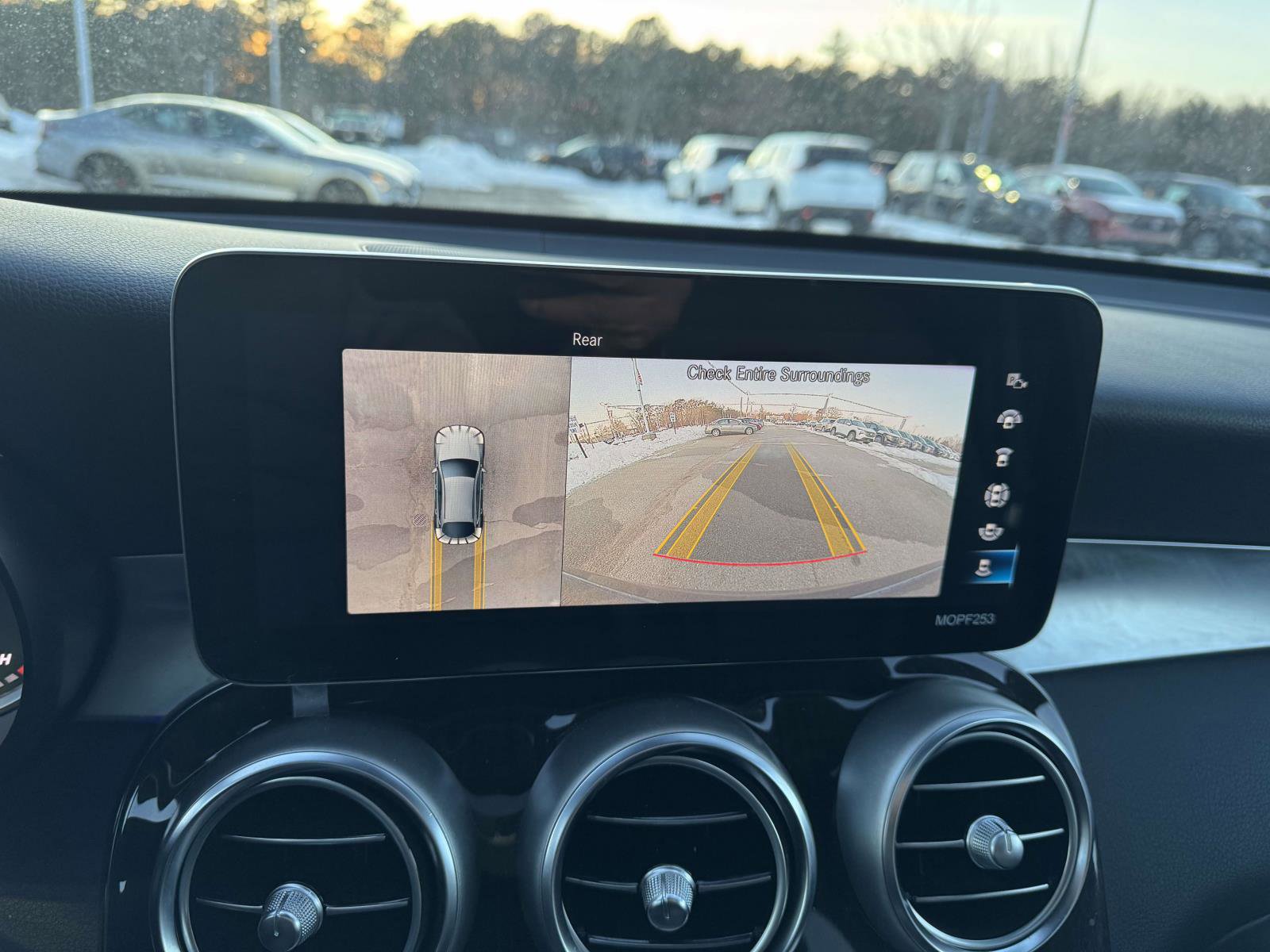 Used 2022 Mercedes-Benz GLC 300 4MATIC Coupe image 24