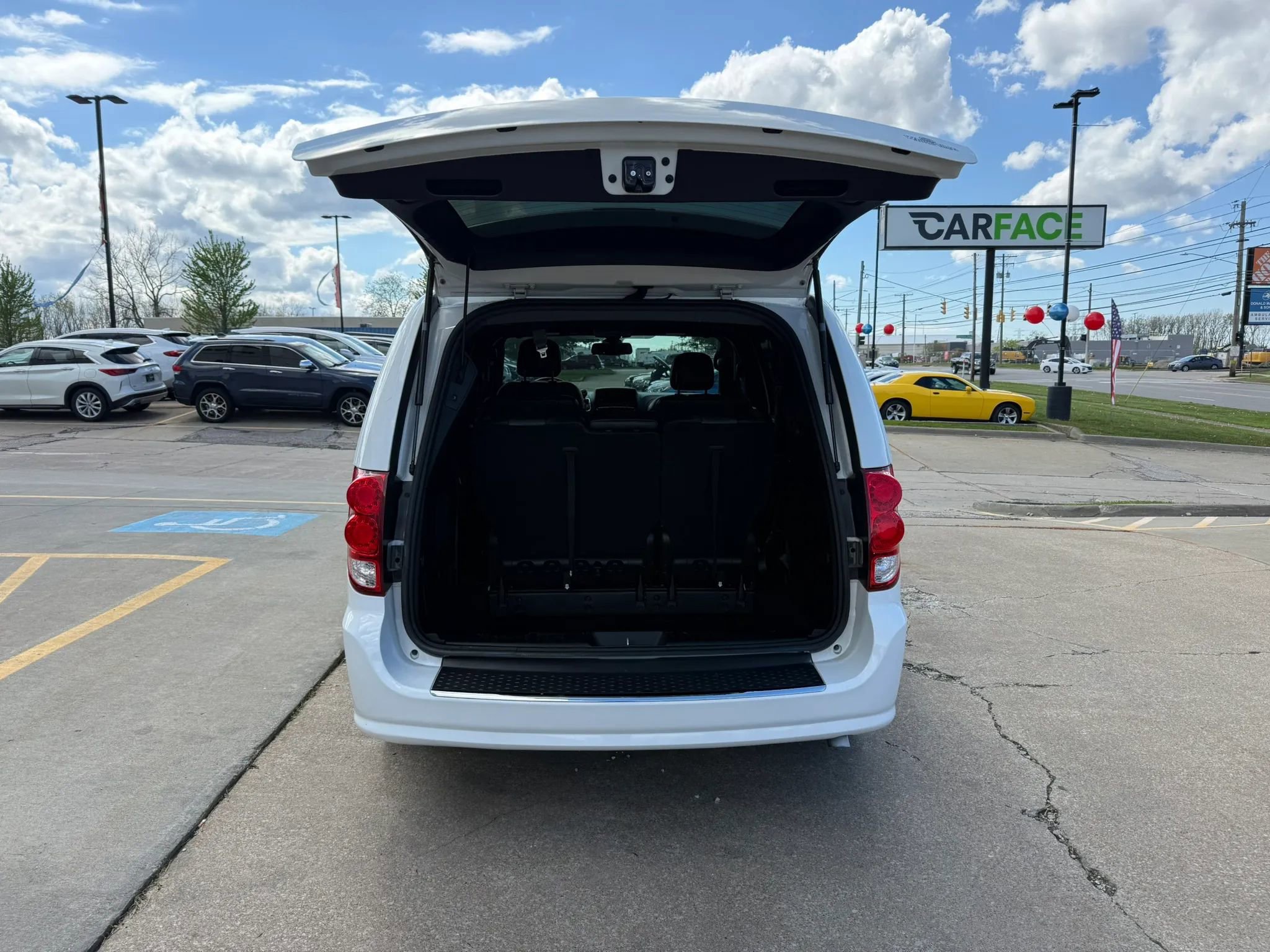 Used 2019 Dodge Grand Caravan GT FWD image 13