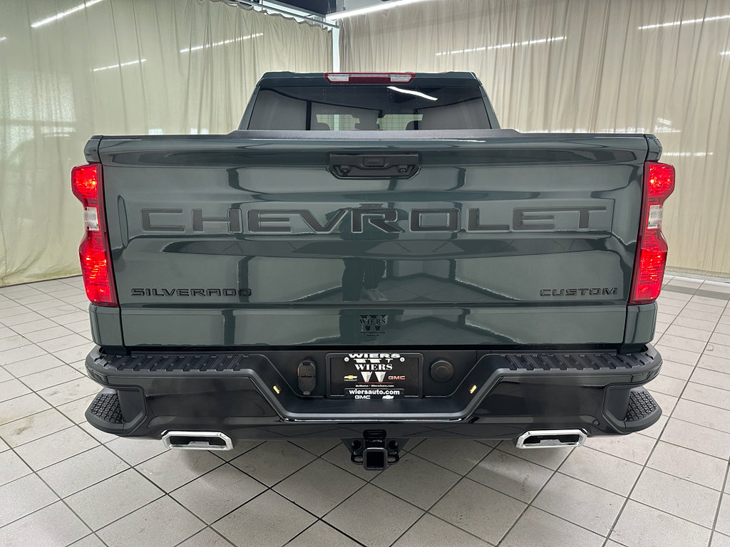 New 2026 Chevrolet Silverado 1500 Custom Trail Boss w/ LPO, Dark Essentials Package image 13