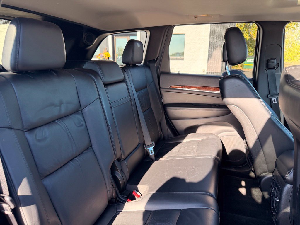 Used 2013 Jeep Grand Cherokee Limited AWD/4WD image 28