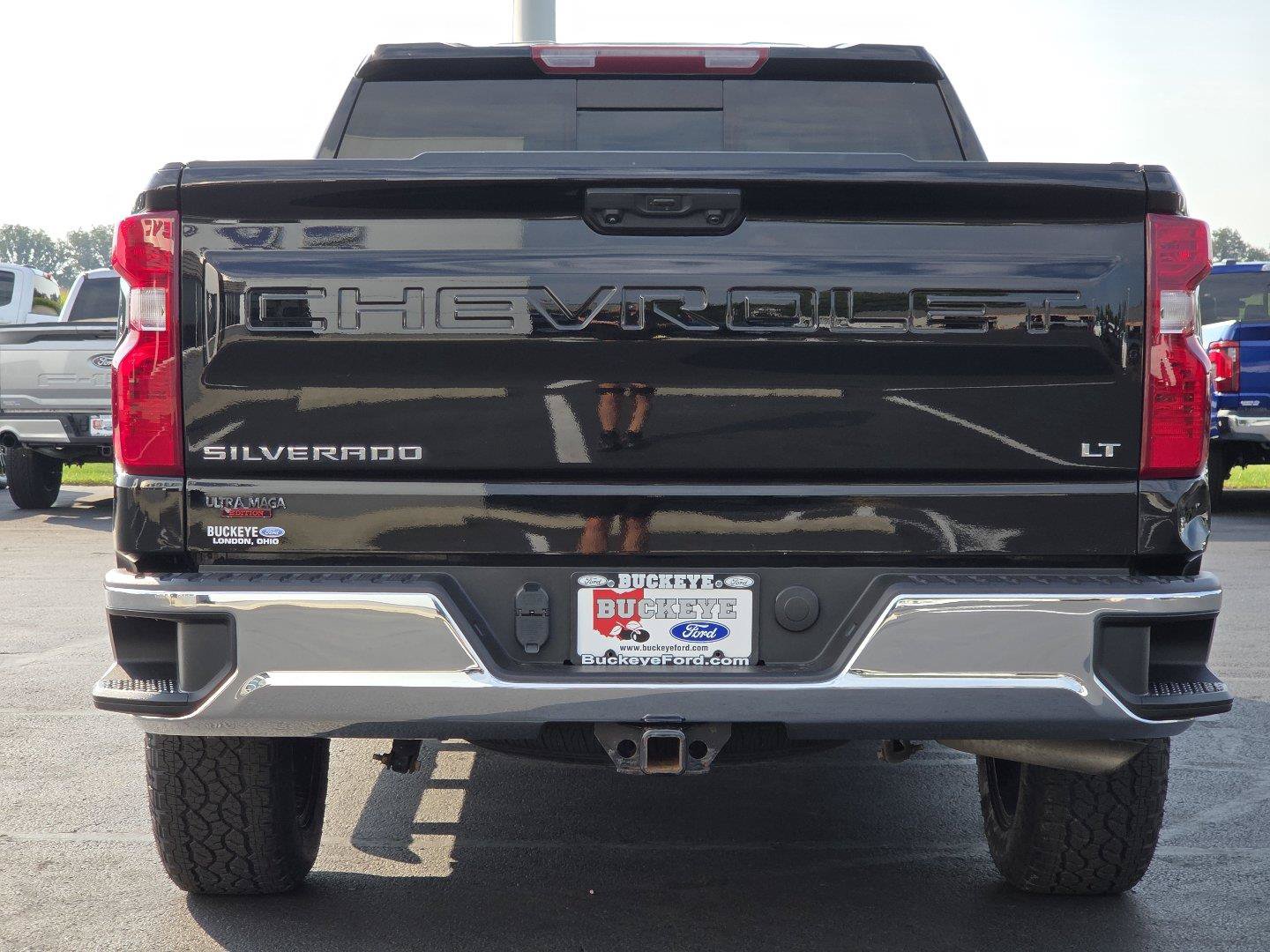 Used 2024 Chevrolet Silverado 1500 LT w/ Leather Package AWD/4WD image 13