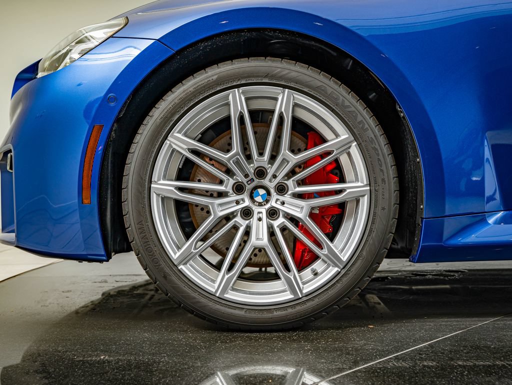 New 2026 BMW M2 w/ Lighting Package RWD image 10