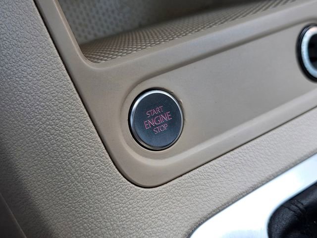 Used 2015 Volkswagen Tiguan SEL image 22