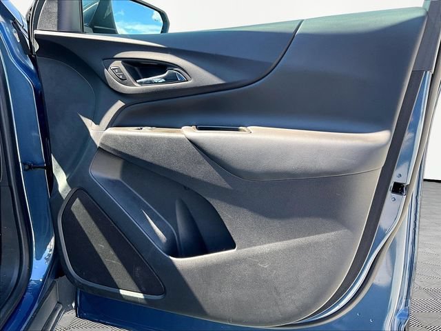 Used 2024 Chevrolet Equinox LT FWD image 12