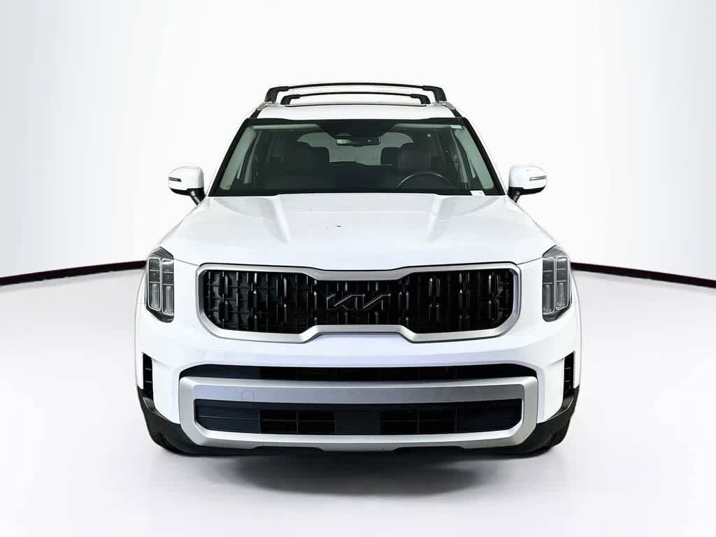 Used 2024 Kia Telluride EX w/ EX Captain's Chair Package FWD image 6