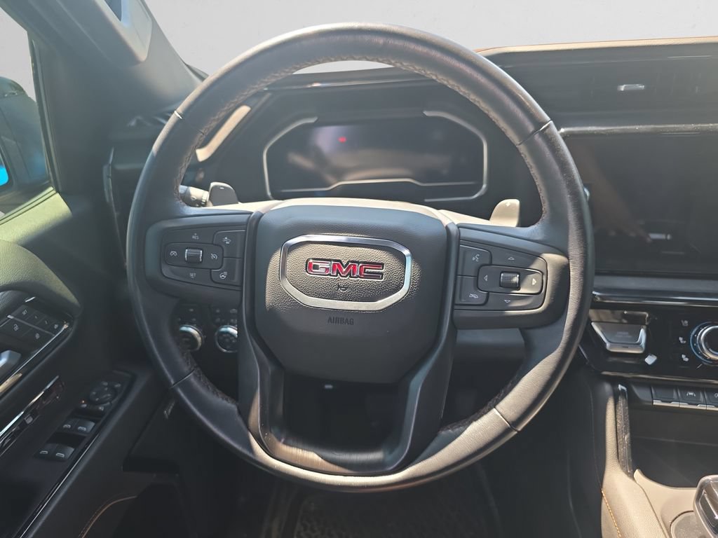 Used 2022 GMC Sierra 1500 AT4 w/ AT4 Preferred Package AWD/4WD image 14