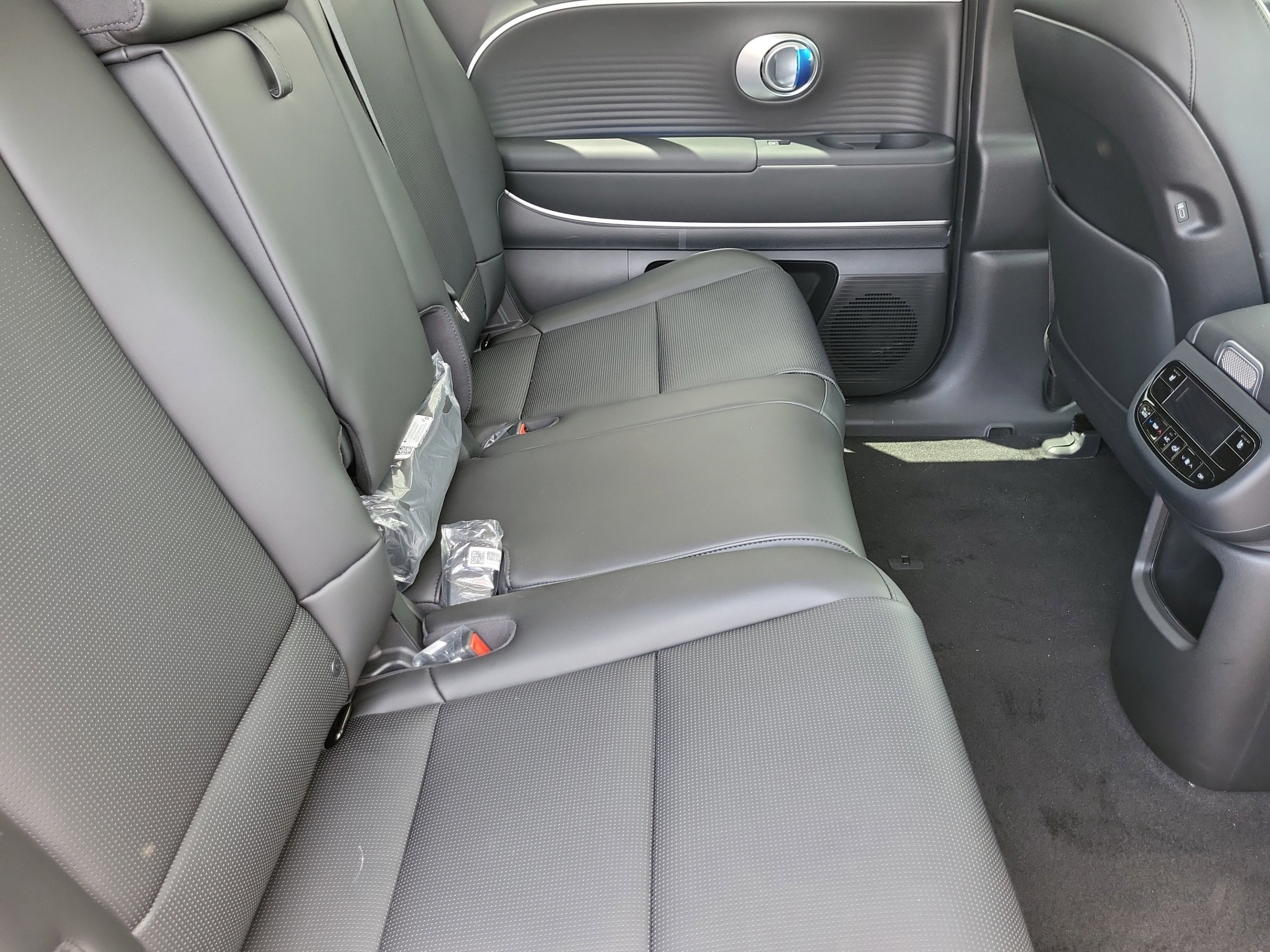 New 2026 Hyundai Ioniq 9 SEL AWD/4WD image 24