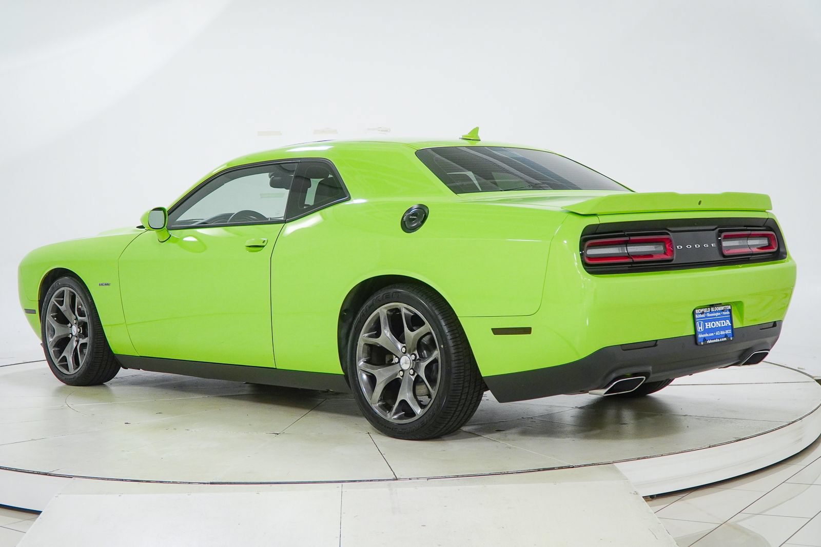 Used 2015 Dodge Challenger R/T Plus RWD image 6