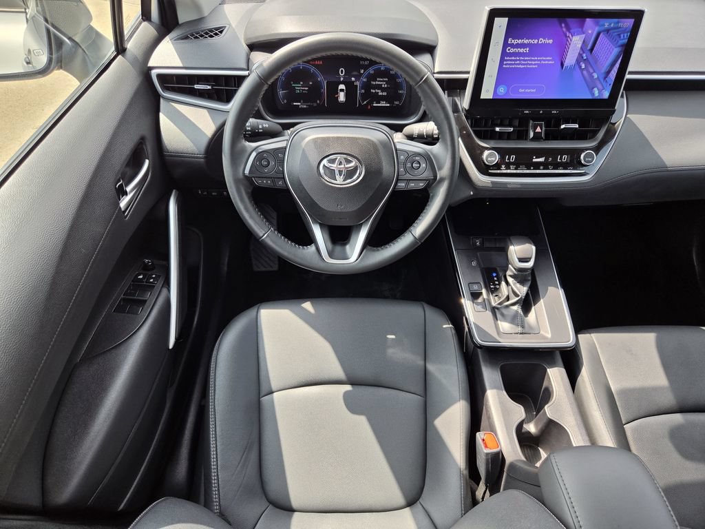 Used 2026 Toyota Corolla Cross XLE FWD image 14