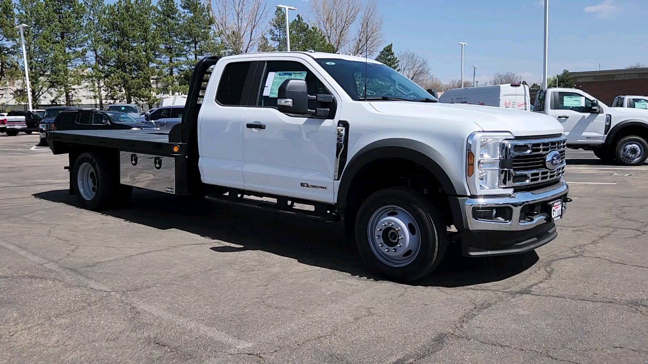 New 2025 Ford F550 4x4 SuperCab Super Duty image 13