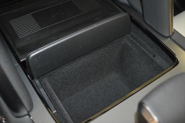 New 2026 Land Rover Discovery Sport Landmark image 32