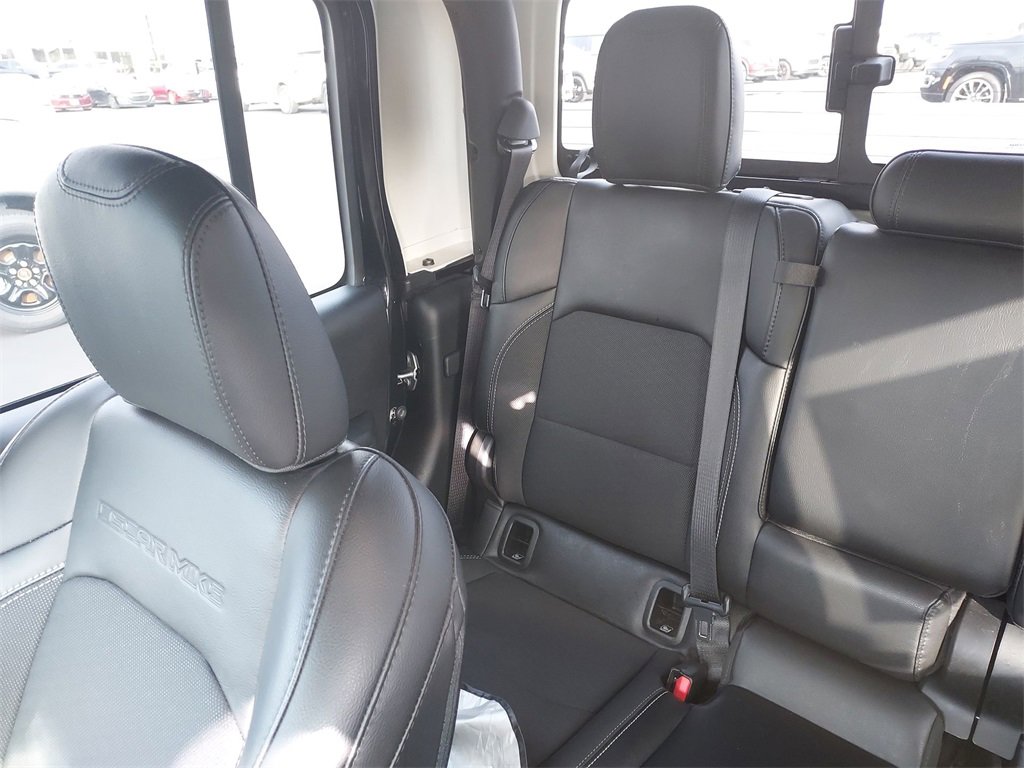 Used 2023 Jeep Gladiator Sport image 12