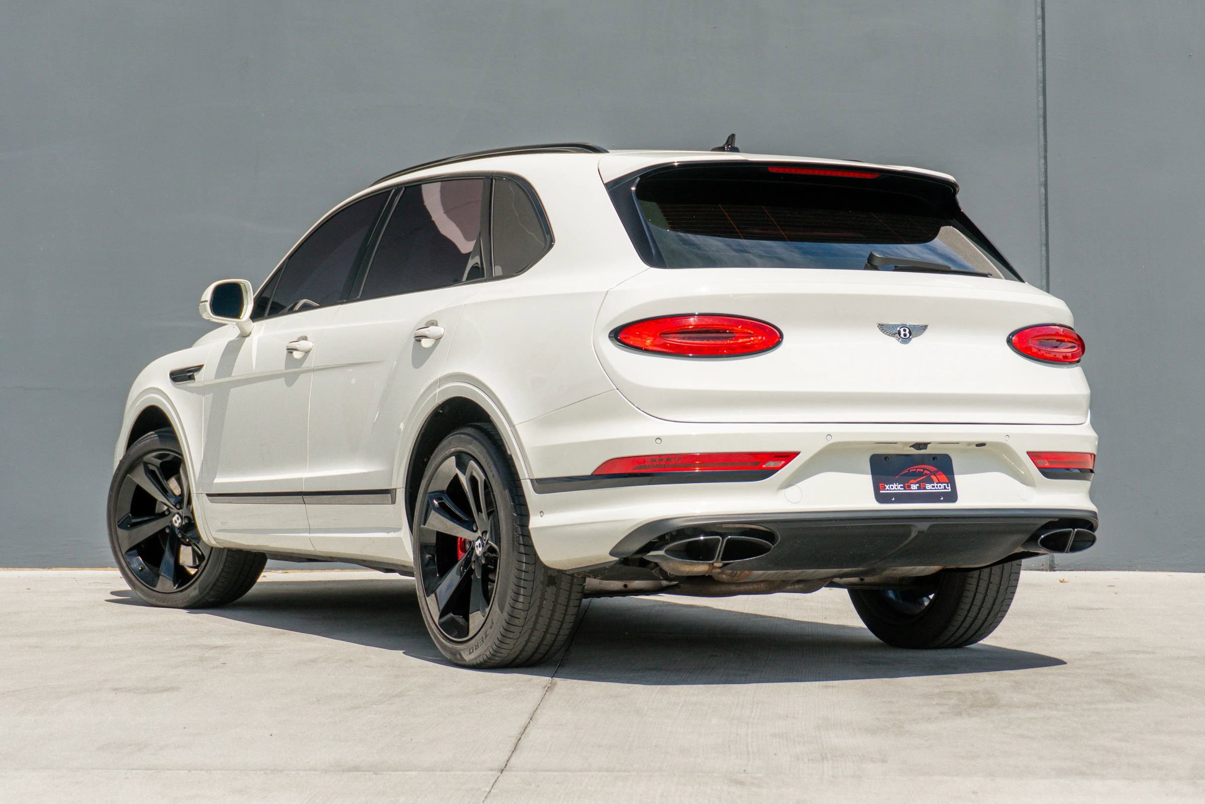 Used 2023 Bentley Bentayga image 9