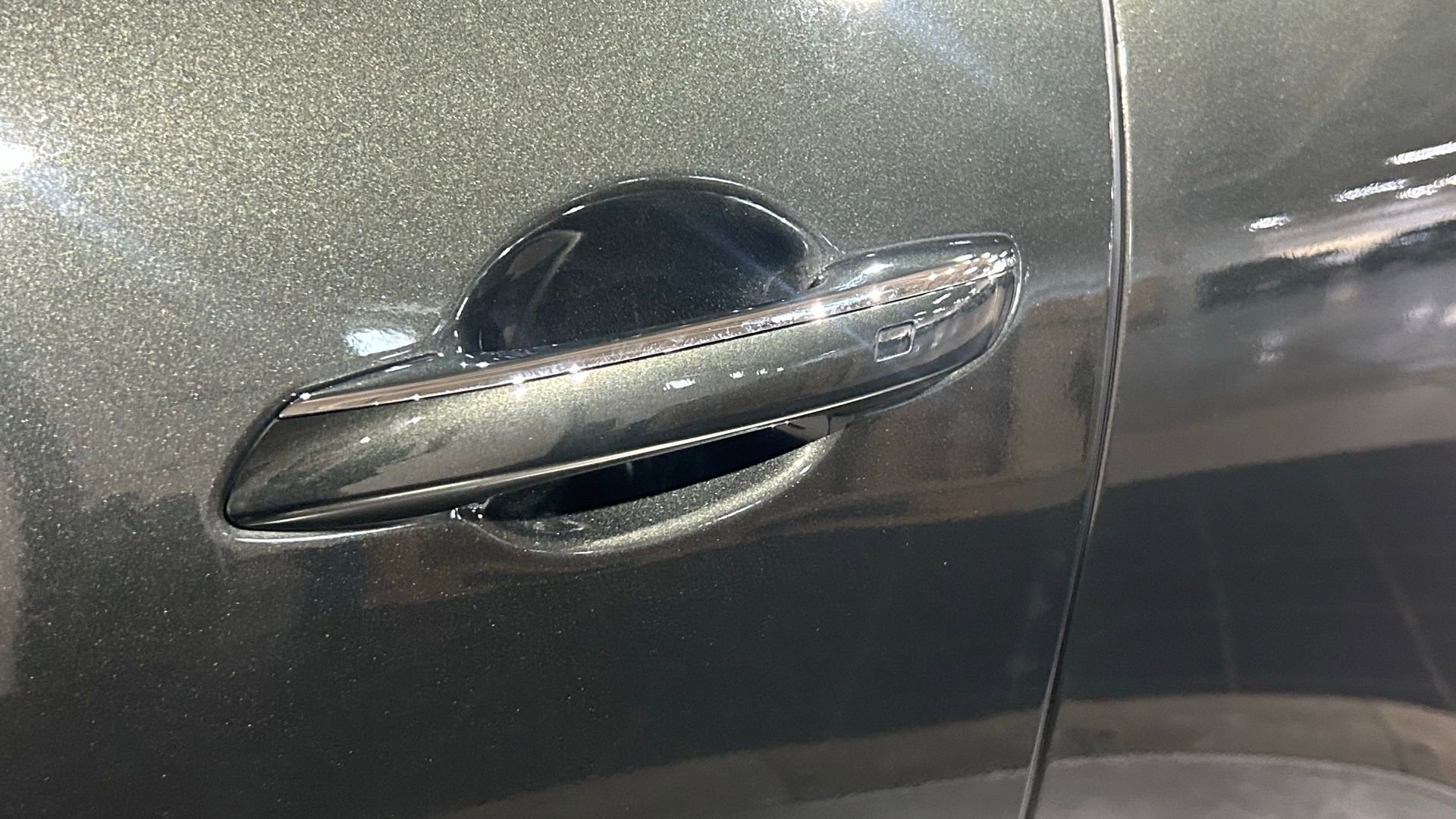 Used 2025 Genesis GV80 2.5T Standard image 20