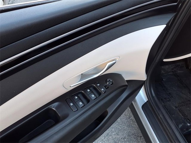 Certified 2024 Hyundai Tucson SEL image 12