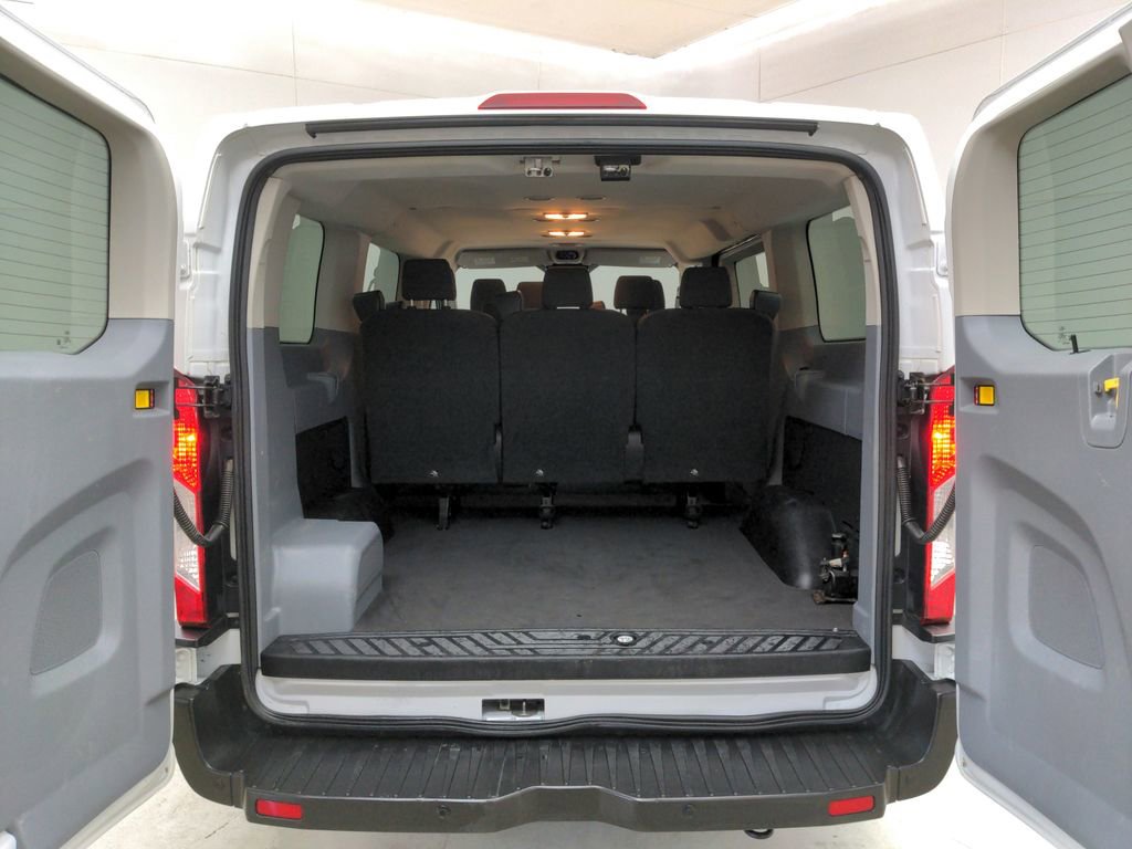 Used 2019 Ford Transit 150 XLT image 29
