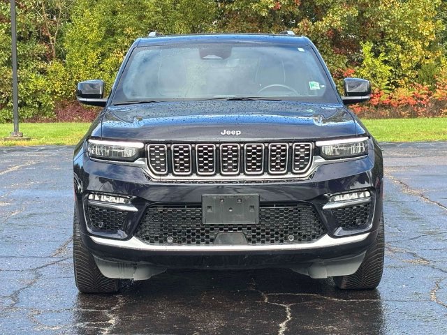 Used 2023 Jeep Grand Cherokee Summit AWD/4WD image 38