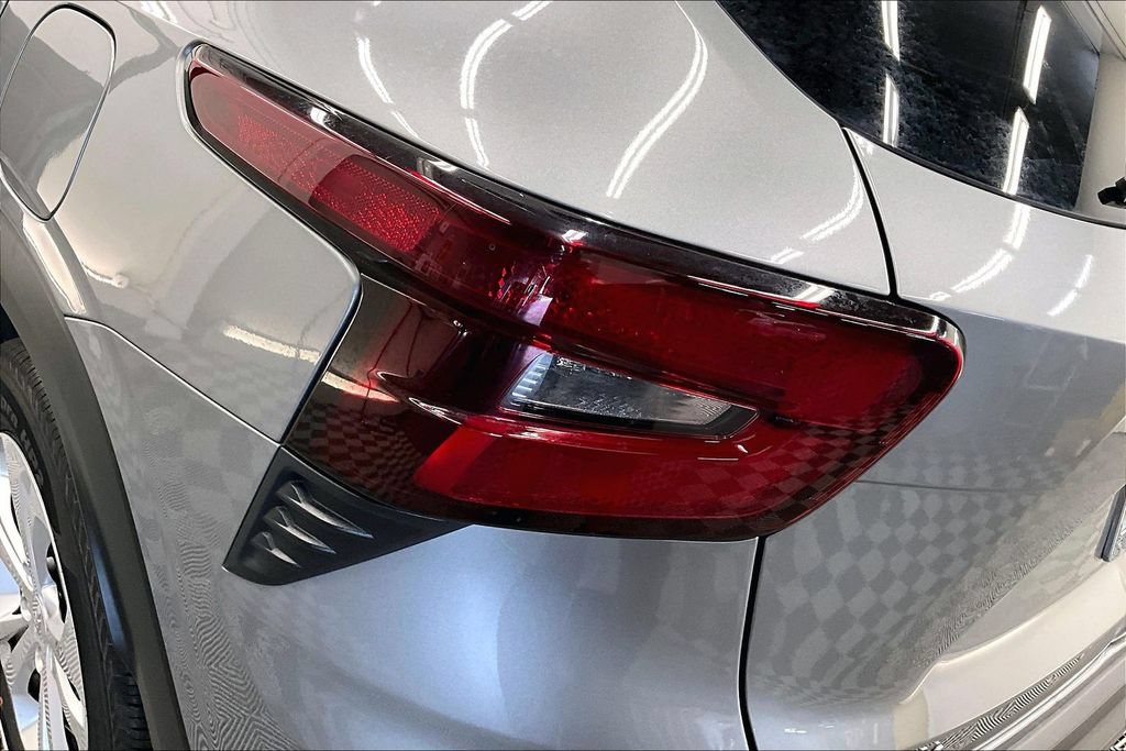 Used 2024 Chevrolet Trax LS w/ Driver Confidence Package FWD image 28