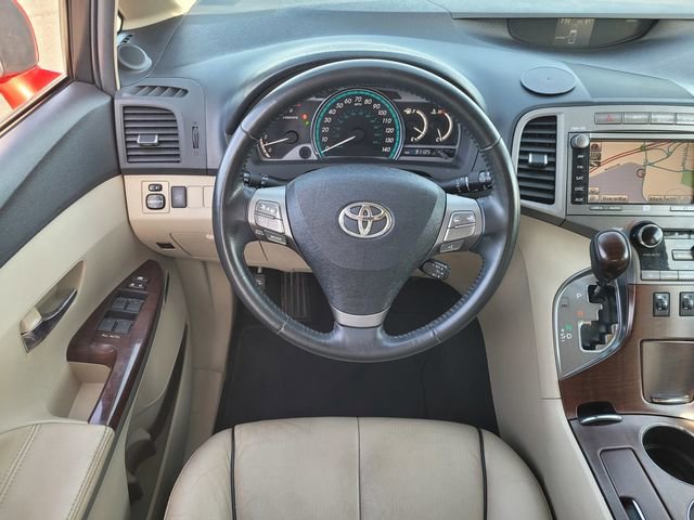 Used 2010 Toyota Venza AWD image 12