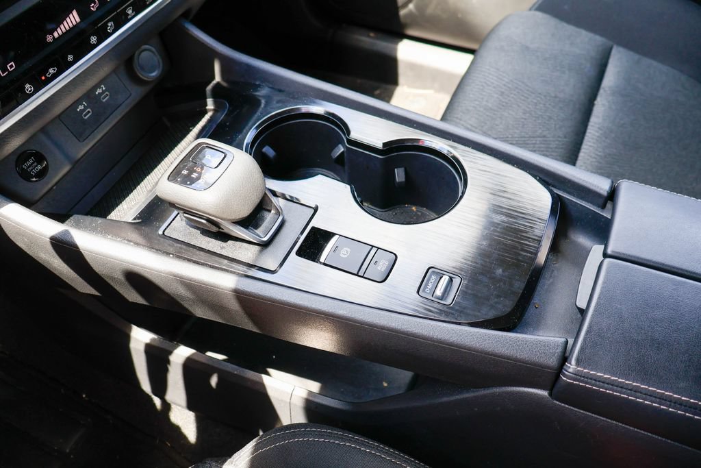 Certified 2026 Nissan Rogue SV w/ Cold Weather Package FWD image 15