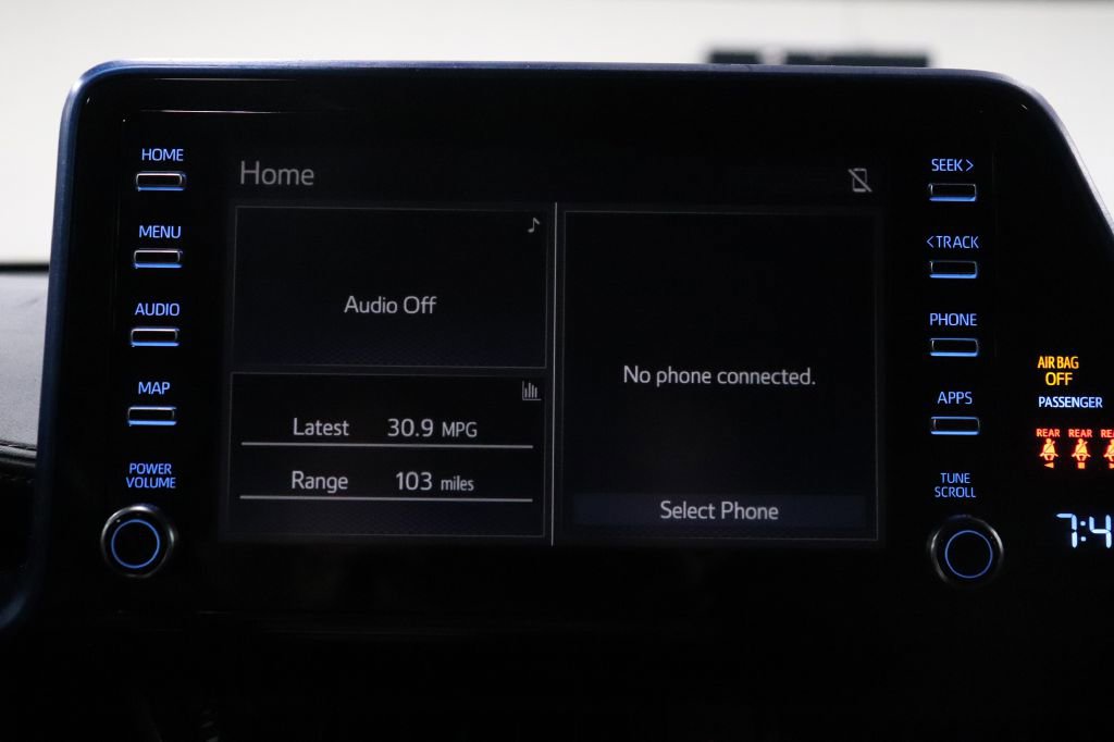 Used 2019 Toyota C-HR XLE image 12