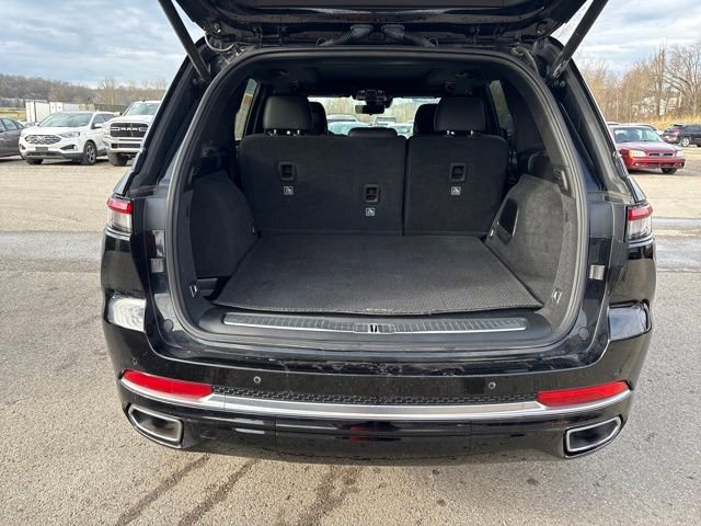 Used 2023 Jeep Grand Cherokee Summit video 3