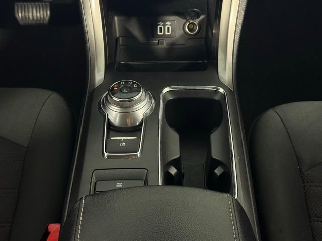 Used 2020 Ford Fusion SE image 23
